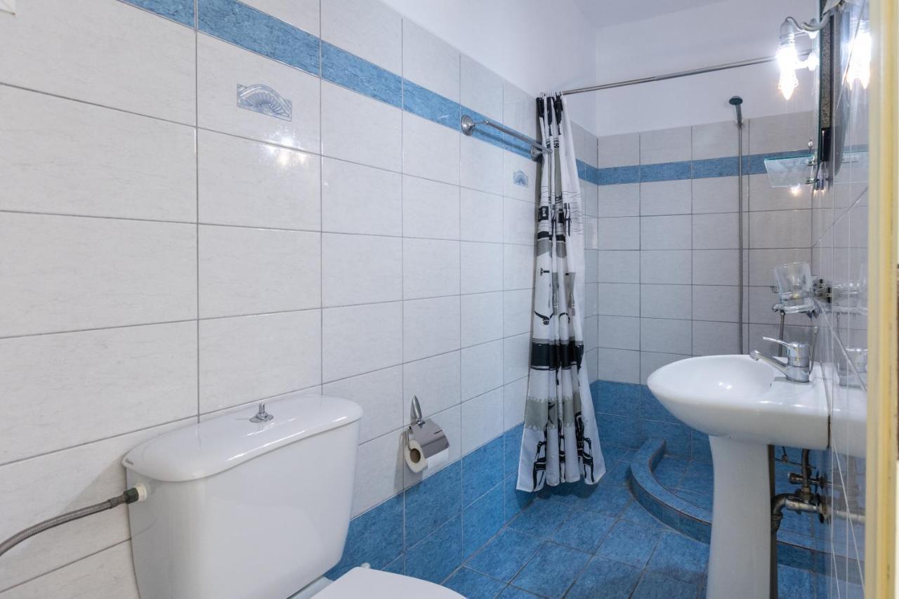 Alicia Studios Fársa Exteriör bild